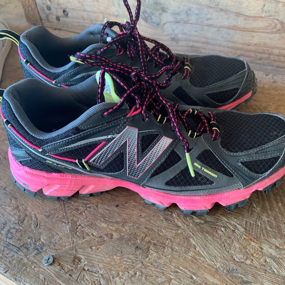 Women’s New Balance shoes